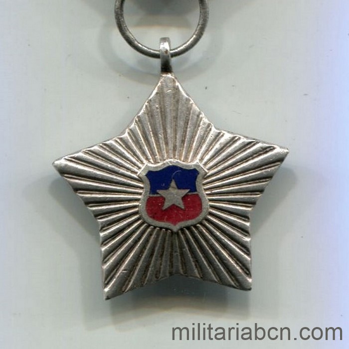 Chile.  Estrella al Mérito Militar de las Fuerzas Armadas.  20 Años de Servicio. Primer Modelo