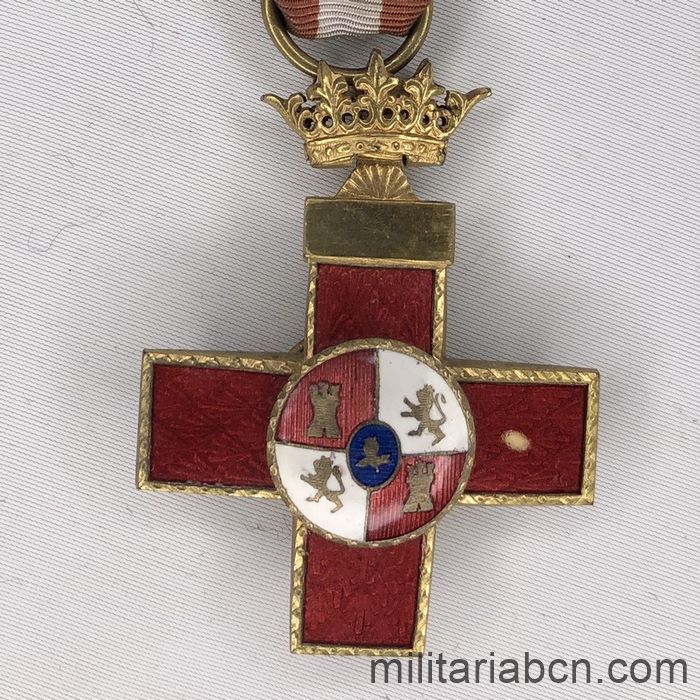 España. Cruz al Mérito Militar distintivo rojo. Época Guerra Civil.