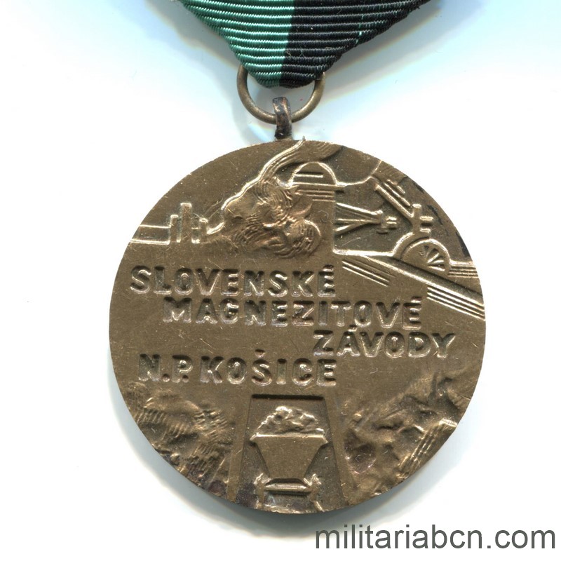 Al Mérito Laboral en las Plantas de Magnesita de Kosice.