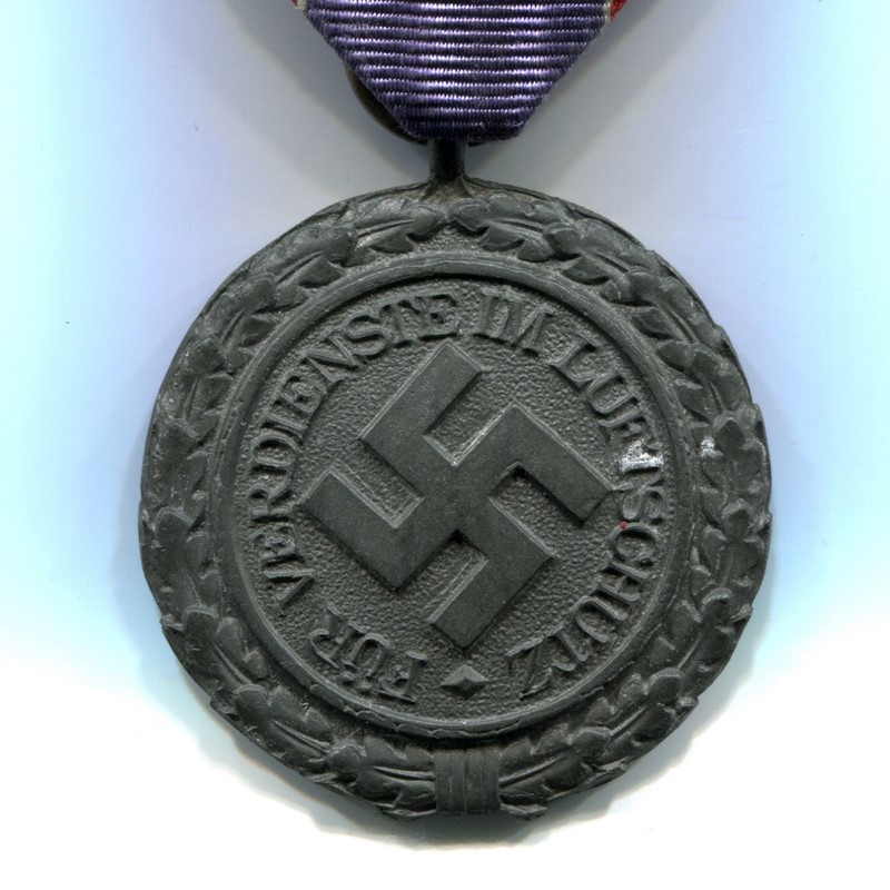 Alemania III Reich. Medalla de la Luftschutz. Zinc