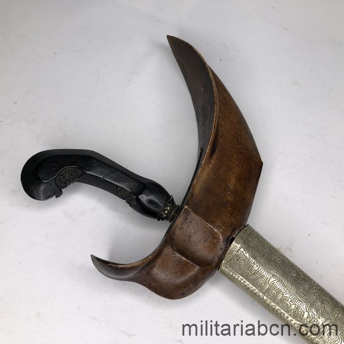 Kris malayo o indonesio. Daga indígena de 47