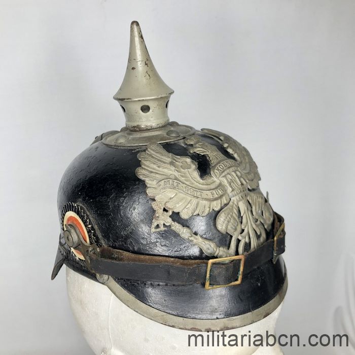 Alemania. Prusia. Pickelhaube de Infantería de tropa. Modelo 1915
