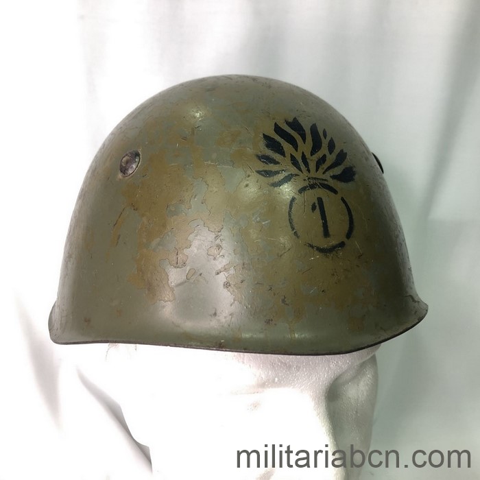 Italia. Casco modelo 1933 de posguerra de Granaderos. Talla 55. Marcaje BB19.
