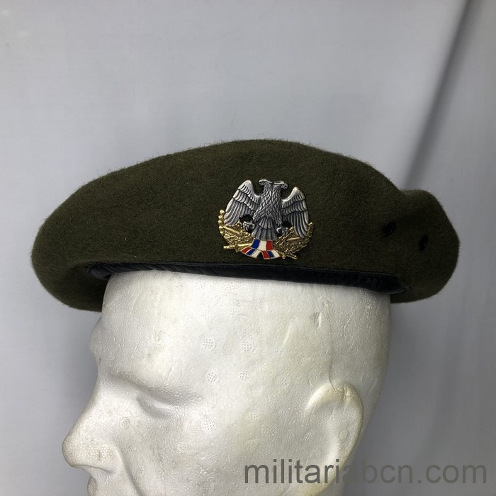 Guerra de los Balcanes.  Boina del Ejército de la Federación Yugoslava.  Marcada 1998.  Guerra de Kosovo.