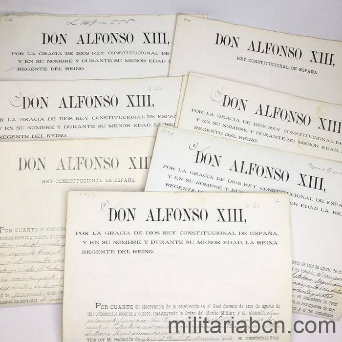Conjunto de 7 documentos: Ascensos y Condecoraciones de un Teniente en la Guerra de Cuba