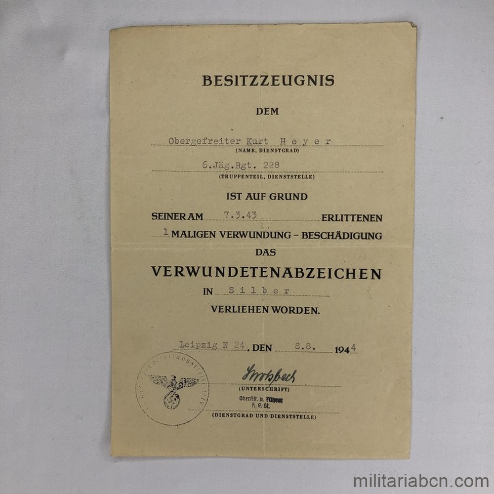 Alemania III Reich. Concesión de la Placa de Herido en Plata y Escrito de Ascenso a Obergefreiter