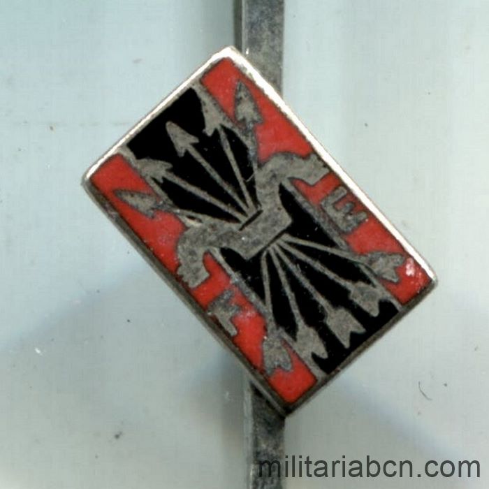 Aguja de corbata o insignia de solapa FE Falange Española. Período Guerra Civil Española.