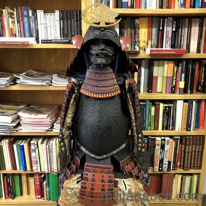 Japón. Yoroi o armadura samurai japonesa del periodo Showa
