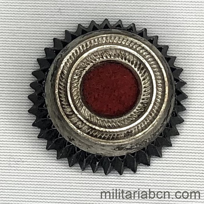 Alemania III Reich. Cocarda en metal para gorra con los colores nacionales. Wehrmacht. N2