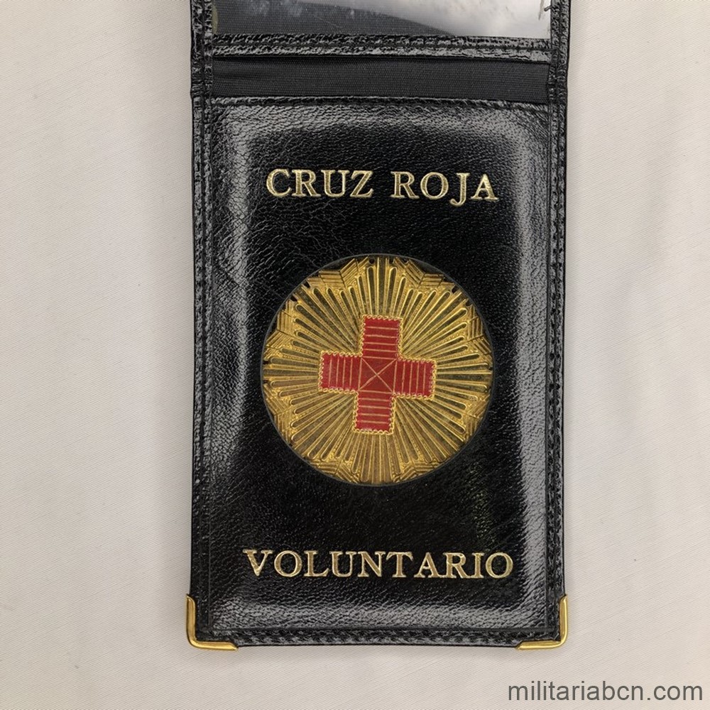 Placa de Voluntario de la Cruz Roja Española. Con su cartera