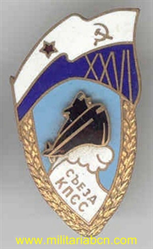 Insignia esmaltada.