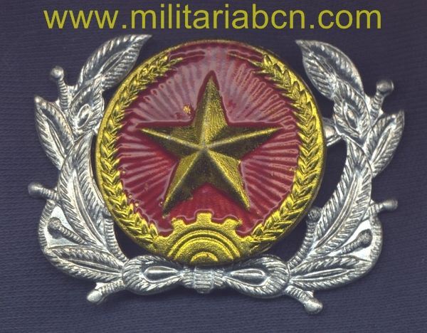 República Socialista de Vietnam del Norte.  Insignia de gorra del Ejército.  Oficial.