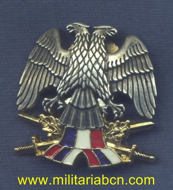 Guerra de los Balcanes. Insignia de gorra de Oficial. República Federal Yugoslava 1991-2003.de gorra. Ejército de  Yugoslavia.