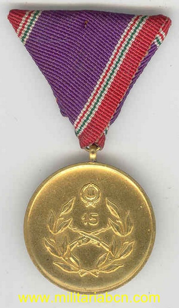 HUNGRIA. Medalla 15 años de Servicio en el Ejército. Versión 1960.