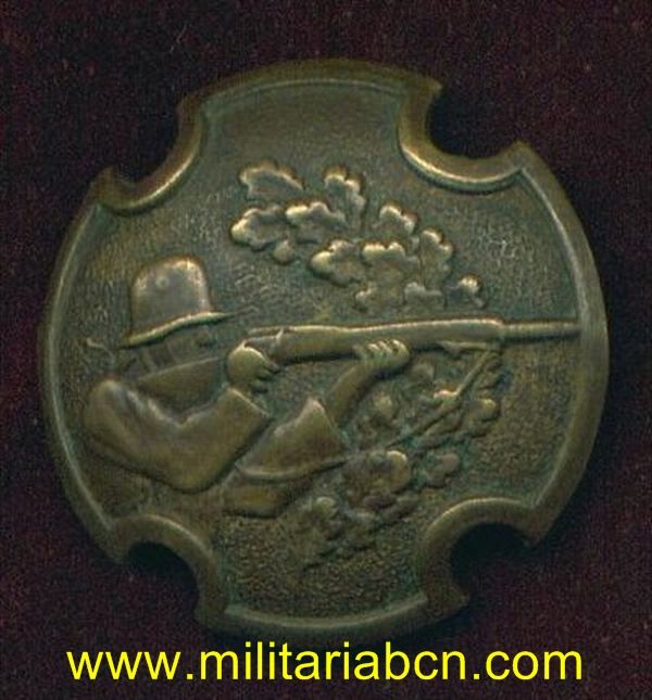 LETONIA. Placa de Tirador Selecto. Bronce. Fusil. 1938.