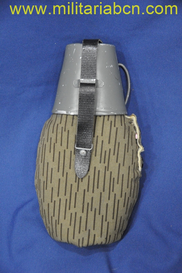 DDR República Democrática Alemana. Cantimplora de Campaña.
