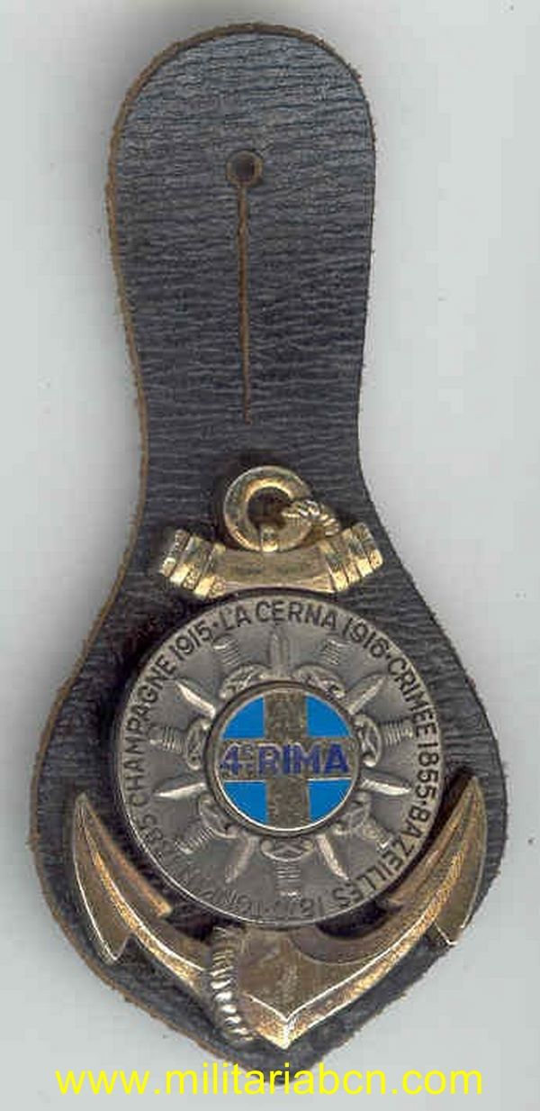 Insignia regimental. 4 RIMA