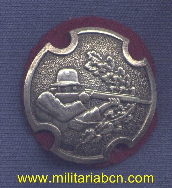 LETONIA. Placa de Tirador Selecto. Plata. Fusil. 1938.