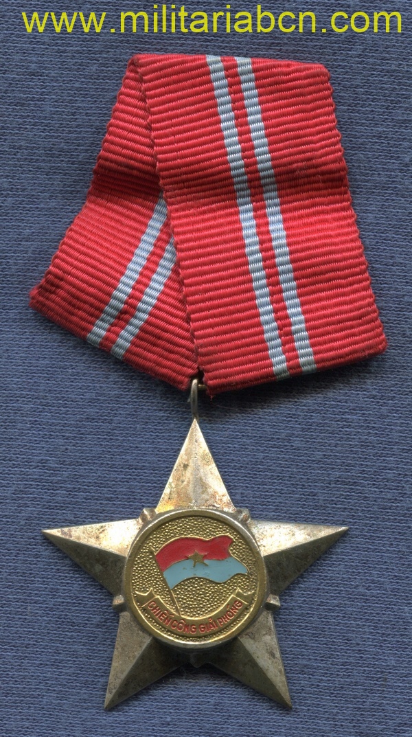 República Democrática de Vietnam del Norte. Orden del Soldado de la Liberación. 2ª Clase. 1er Modelo. Años 60.