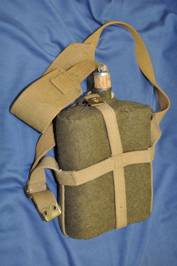 Reino Unido.  Cantimplora de dos pintas de capacidad