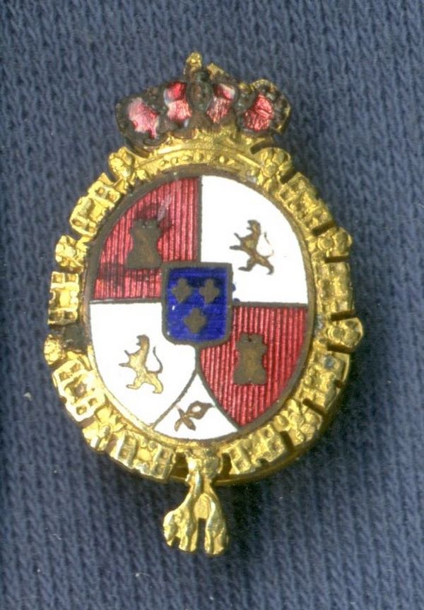Insignia de solapa de los Reales Tercios. Esmalte al fuego.