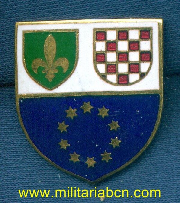 Insignia de boina del Ejército Bosnio. M2